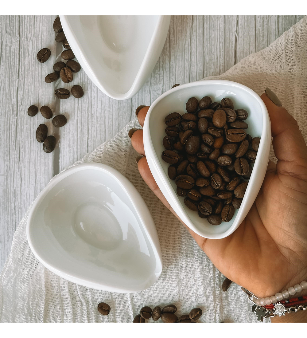 Cuenco de cerámica para granos de café  