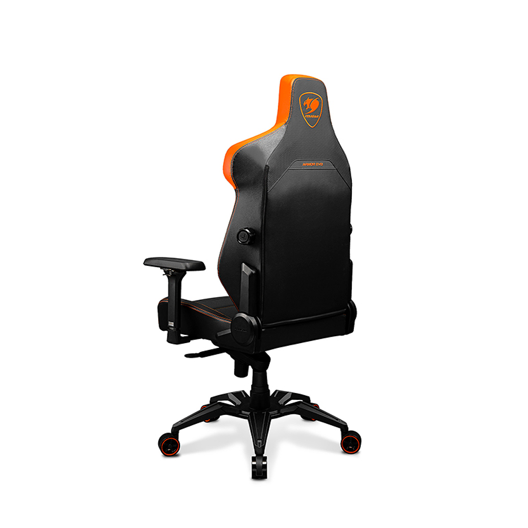 Silla profesional Gamer Cougar Armor EVO Reposabrazos 4D, 180° Reclinación 4