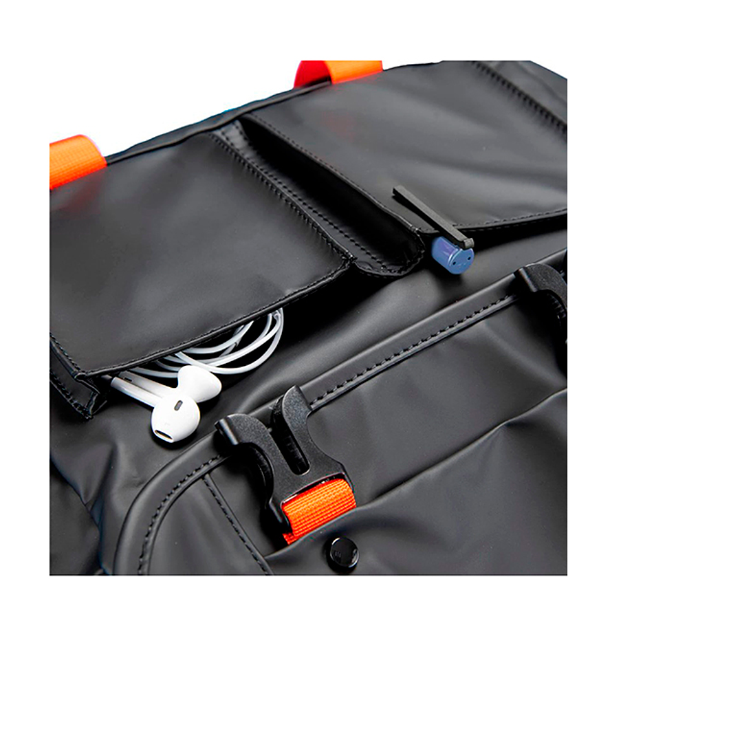 Bolso tipo maletin Cougar Enforcer 9 Litros 6