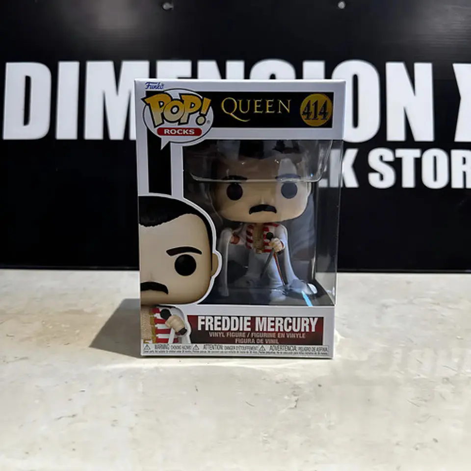Funko Pop! Queen - Freddie Mercury Con Capa #414 4