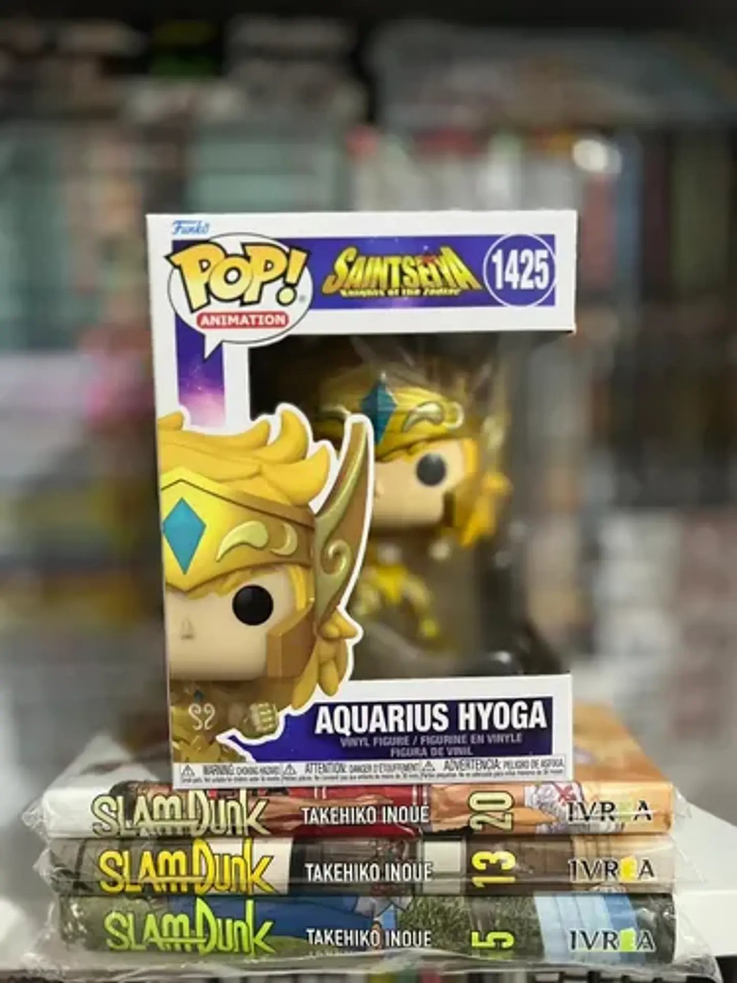 Funko Pop Gold Aquarius Hyoga Saint Seiya #1425 4