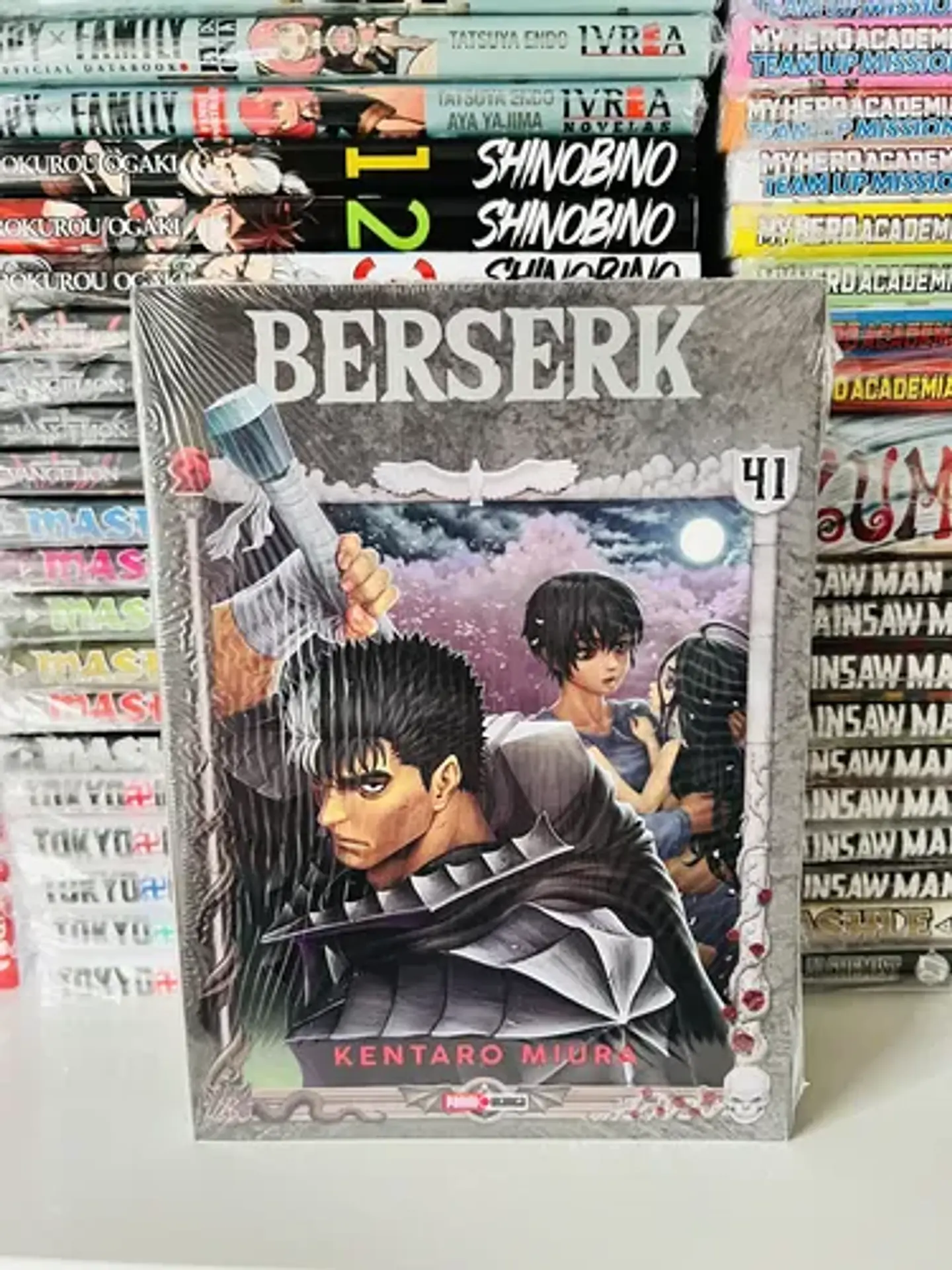 Berserk #41, De Kentaro Miura. Serie Berserk Editorial Panini Manga, Tapa Blanda, Edición 41 En Español, 2023 1