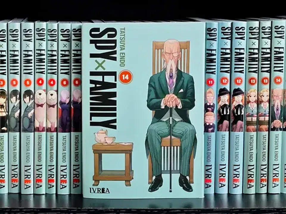 Manga Spy X Family De Tatsuya Endo #14 Editorial Ivrea Argentina Tapa Banda En Español 2