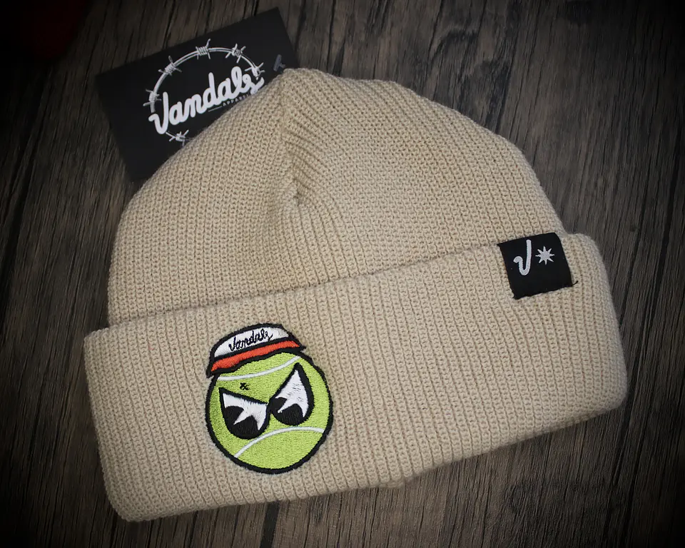 Vandals Beanie - Tenis Ball 3