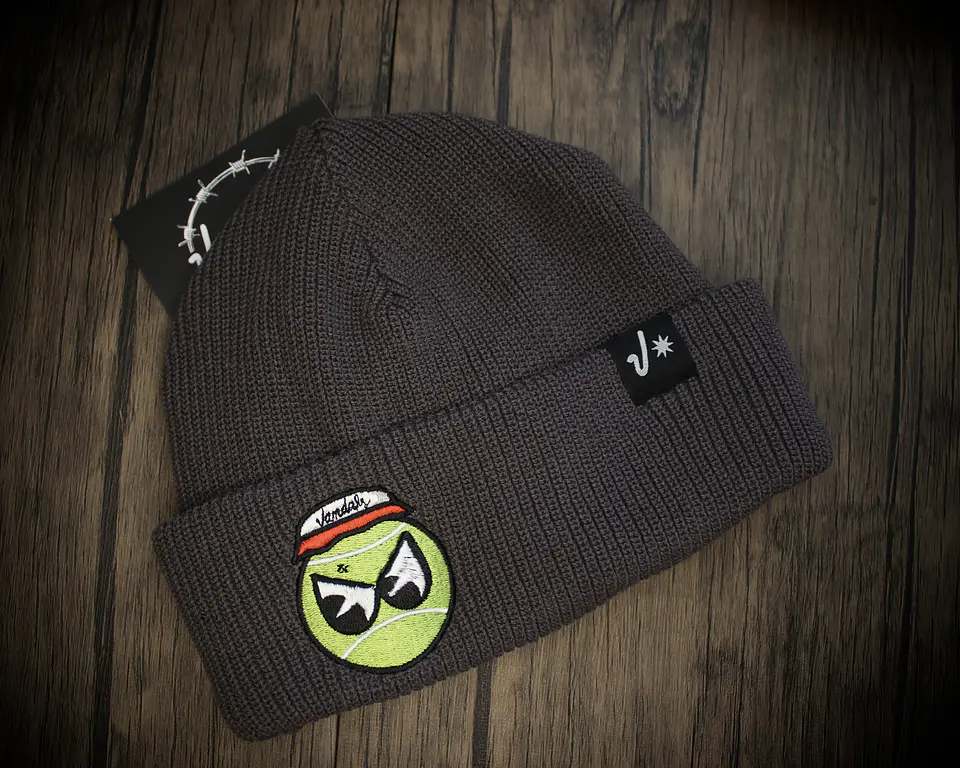 Vandals Beanie - Tenis Ball 2