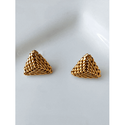 Aretes triangular