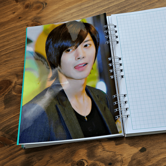 Cuaderno de Kim Hyun-joong