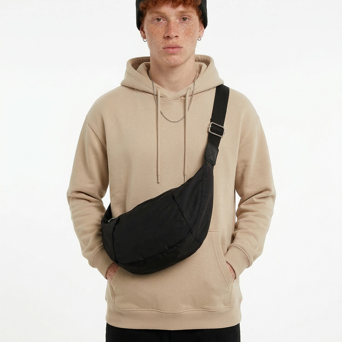 VANTAGE Crescent Bag - Black Edition 1