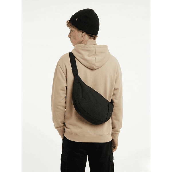 VANTAGE Crescent Bag - Black Edition