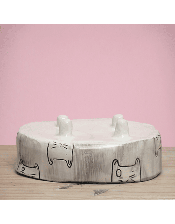 MOMO - Comedouro cerâmico para gatos feito à mão