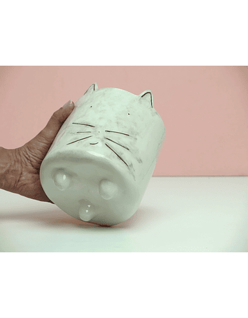 BIGODES - Vaso cerâmico feito à mão