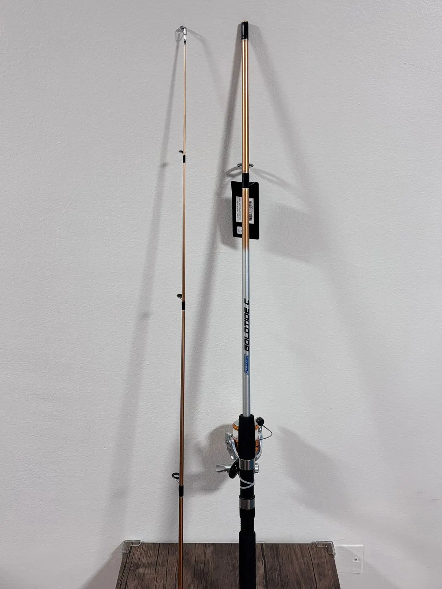 Kit Fulcrum caña 1.80m + carrete 2500 dorado 1