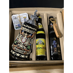 CAJA REGALO + CHOPERO ARTESANAL DE CERÁMICA CON TAPA ﻿DE PELTRE ESPECIAL MOTIVO KAISER WILHELM  + 2 CERVEZAS ALEMANAS 500CC + ABRIDOR DE ROBLE + POSAVASOS DE REGALO﻿﻿ ﻿