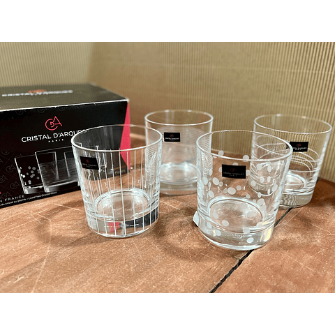 4 VASOS GRABADOS CRISTAL D' ARQUES