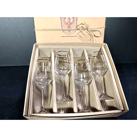 CAJA REGALO + 4 COPAS PARA DEGUSTAR DE CRISTAL 150CC 