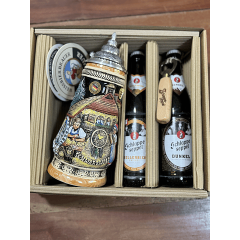 CAJA REGALO + JARRA SCHWARZWALD ASA ESPECIAL + 2 CERVEZAS ALEMANAS + ABRIDOR DE ROBLE + POSAVASOS DE REGALO