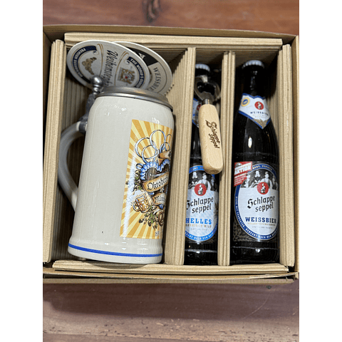 CAJA REGALO+ JARRA OFICIAL OKTOBERFEST MÜNCHEN 2021 CON TAPA DE ESTAÑO + 2 CERVEZAS ALEMANAS + ABRIDOR DE ROBLE + POSAVASOS DE REGALO