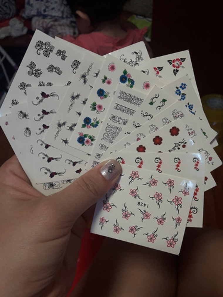 130 Hojas De Stickers Al Agua Para Uñas  7