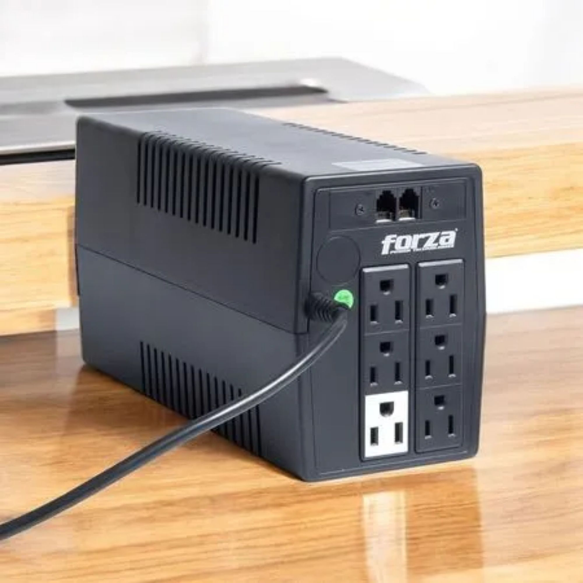 UPS Interactivo Forza NT-1012U 1000VA 500W 6-NEMA RJ11 5