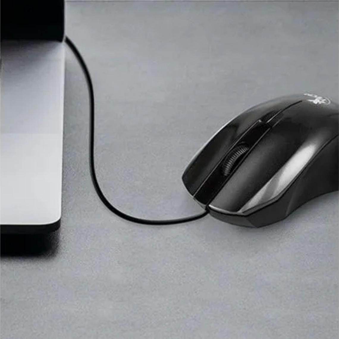 Mouse Alámbrico Xtech XTM-185 800DPI 3 Botones USB 4
