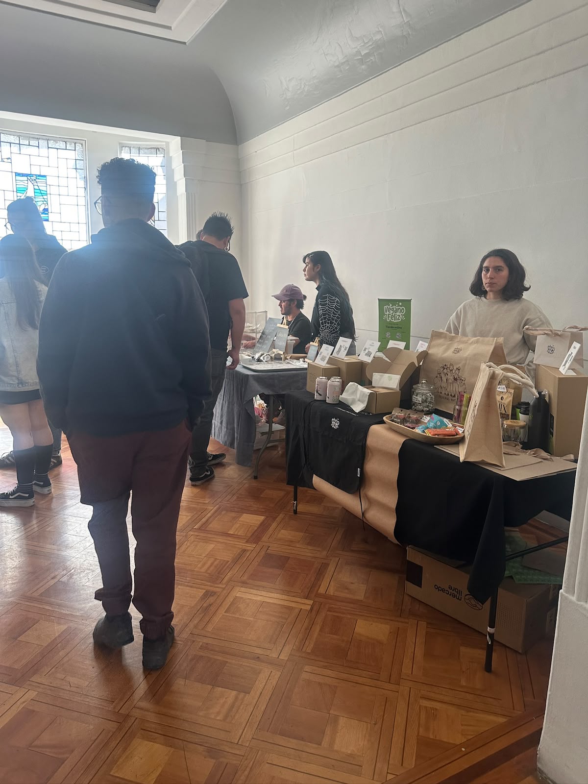 Nuestra primera vez en Vegourmet: así vivimos la feria vegana en Santiago