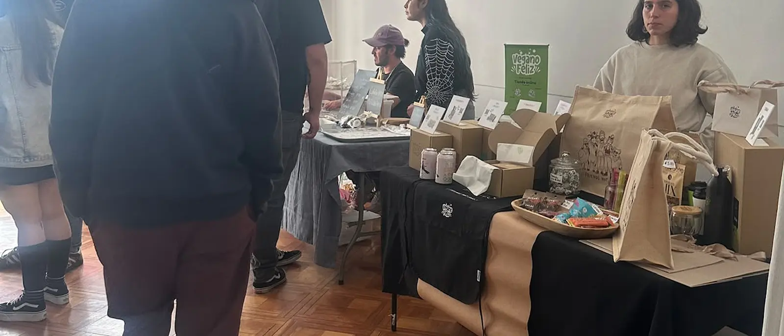 Nuestra primera vez en Vegourmet: así vivimos la feria vegana en Santiago
