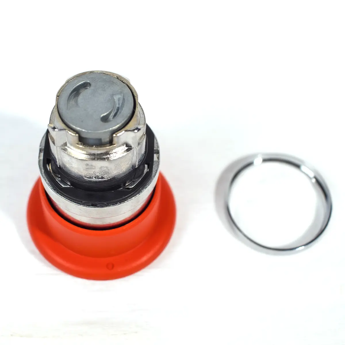 Cap/e-stop with sealing ring	 bobcat 7020175