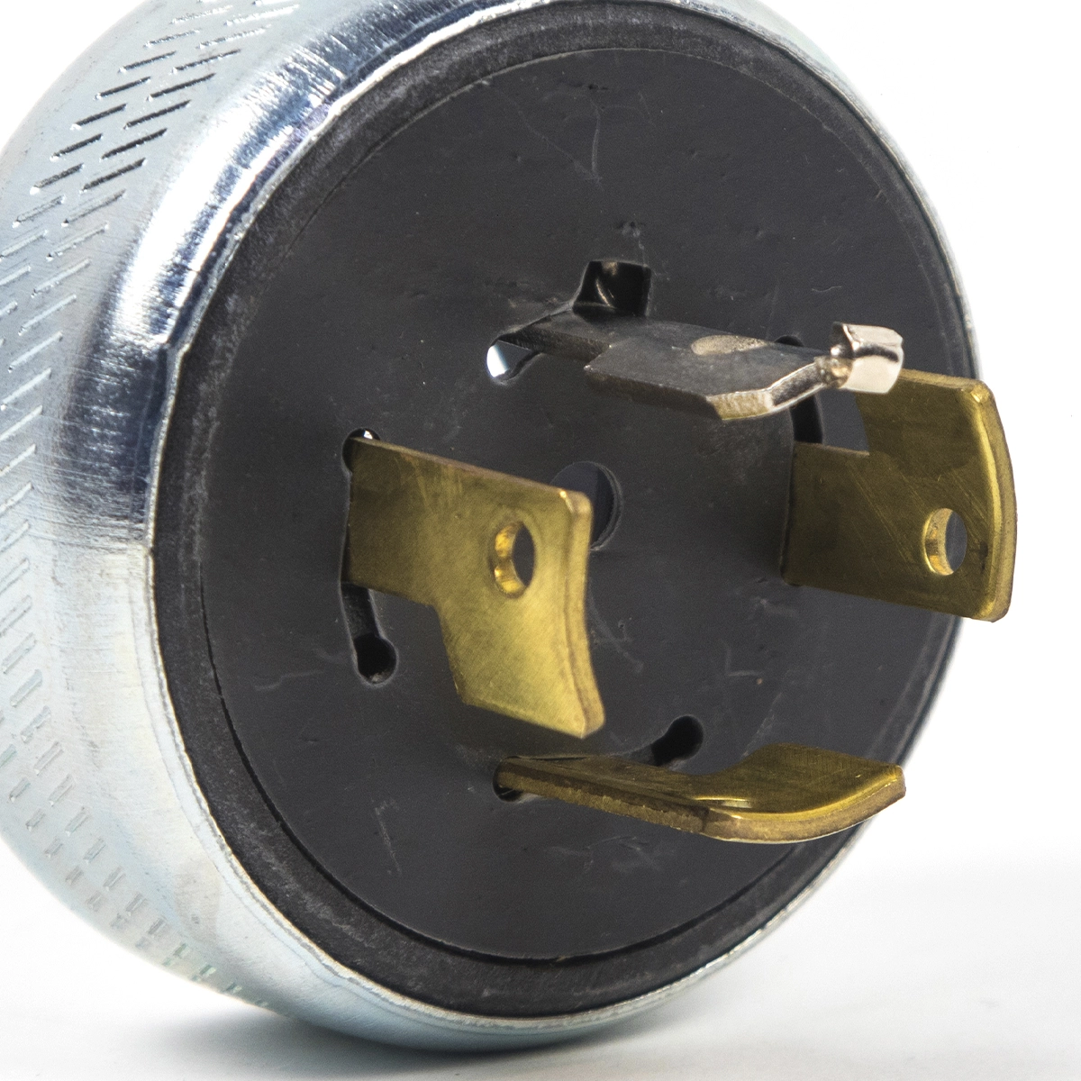 Clavija cromada genericas ah-7411