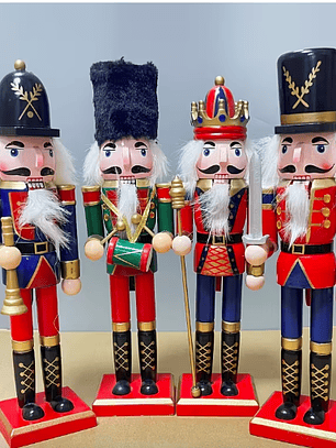 Cascanueces 30 cm variedad