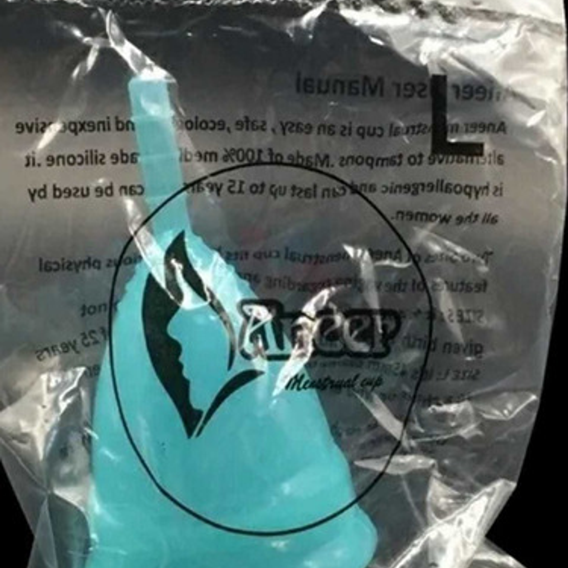 Copa Menstrual Aneer + Vaso Esterilizador 3