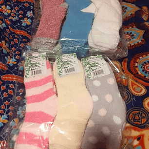 2 Camisetas De Polar De Mujer + 6 Pares Calcetines De Toalla