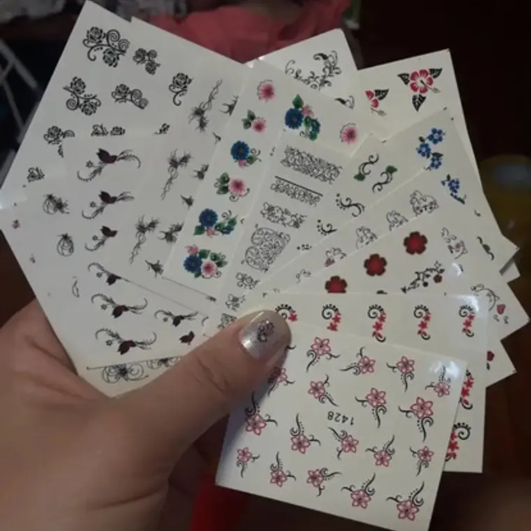 130 Hojas De Stickers Al Agua Para Uñas  7