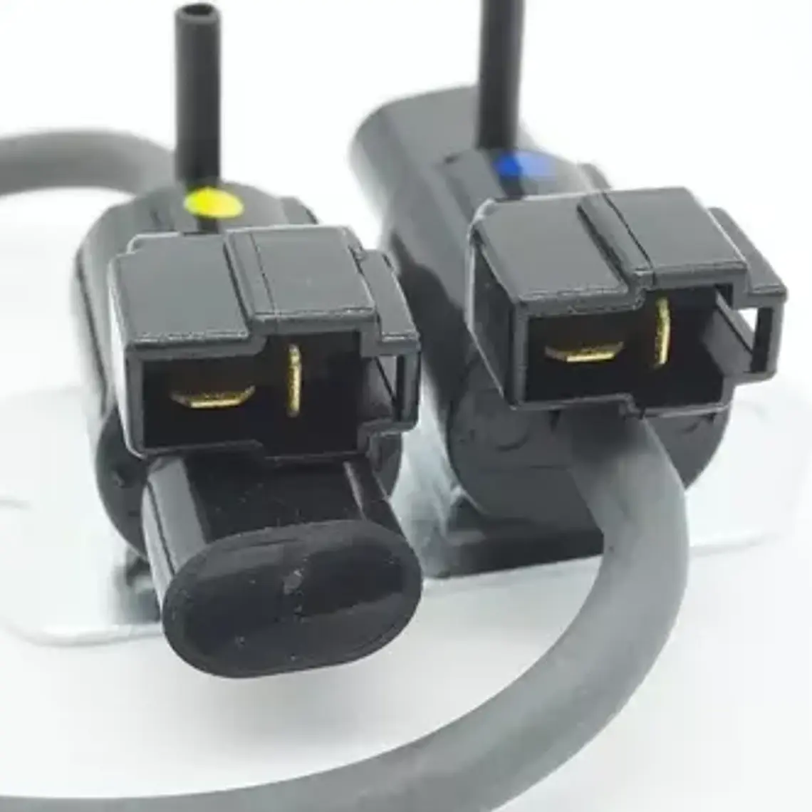 Válvula Solenoide Del Interruptor Vacío - Mitsubishi Pajero 6