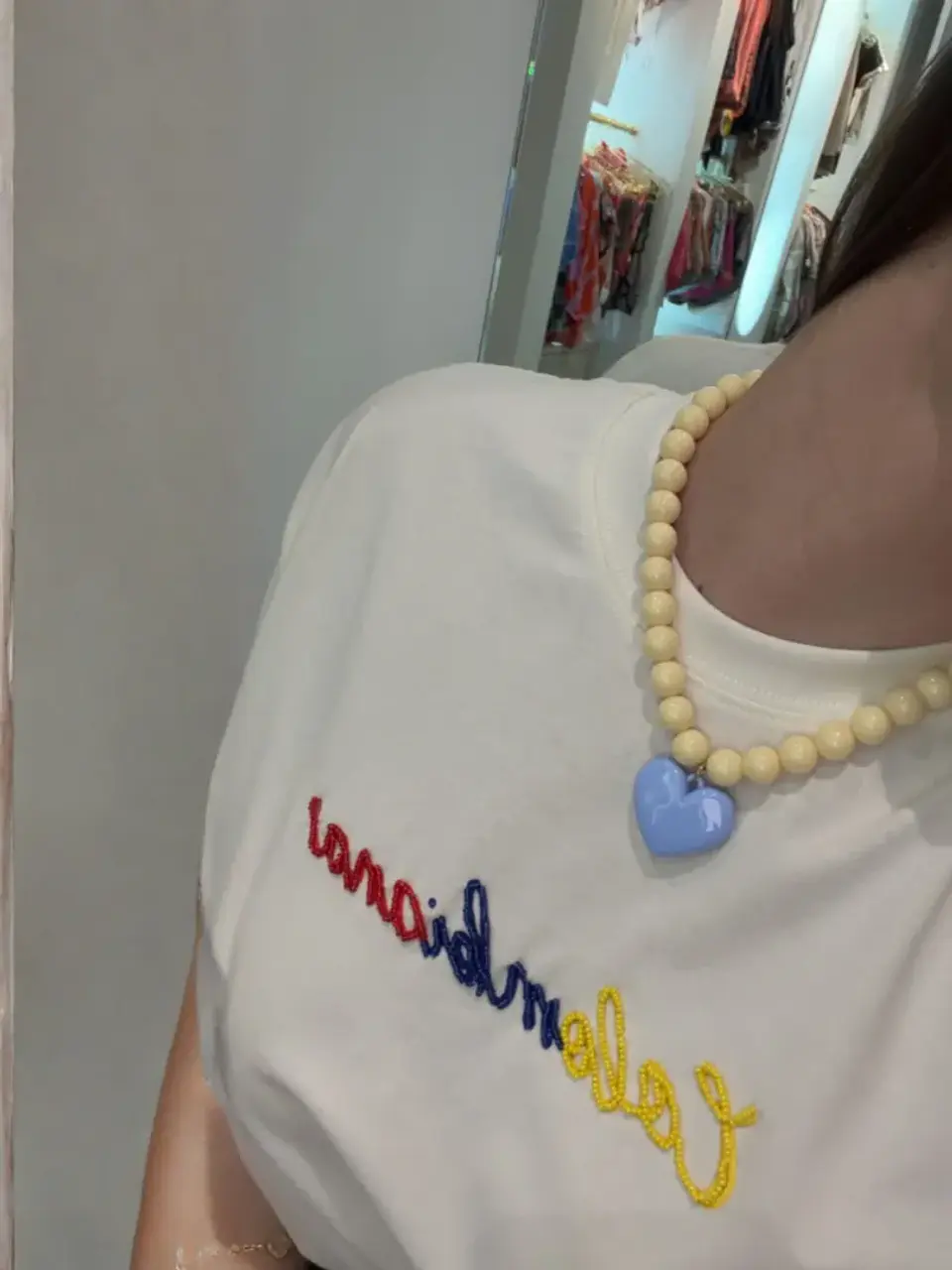Collar de Bolas Amarillo Mantequilla con Corazón Azul Bebé 1