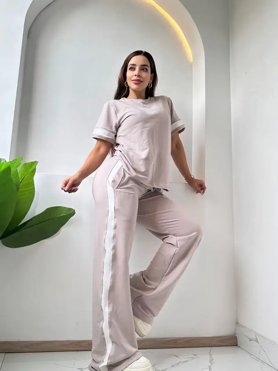 Set de Pantalón y Camiseta en Algodón Premium Arena y Café 3