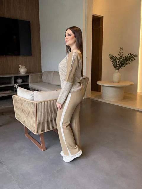 Set Americano de Pantalón y Saco Beige con Blanco