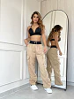 Set de Pantalón Cargo Beige y Top Negro para Mujer - Miniatura 1