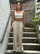 Set de Pantalón y Crop Top de Lino Beige para Mujer  - Miniatura 1