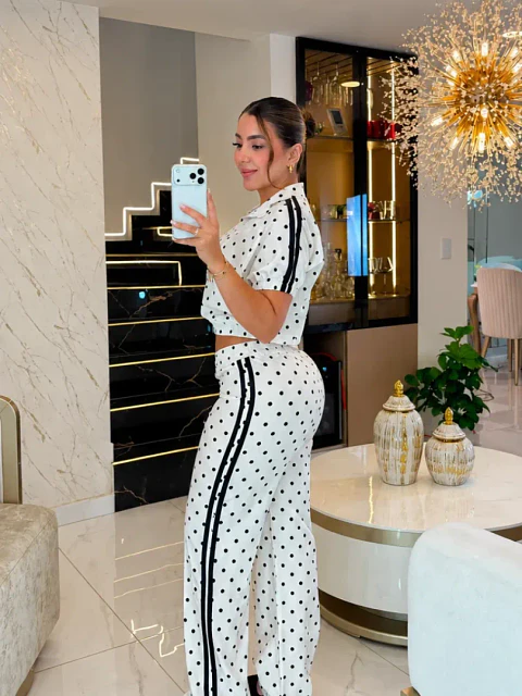 Set de Pantalón y Blusa de Lunares Blanco y Negro