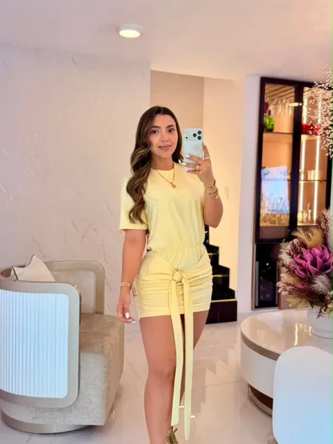 Vestido de Algodón con Hebilla Amarillo Mantequilla