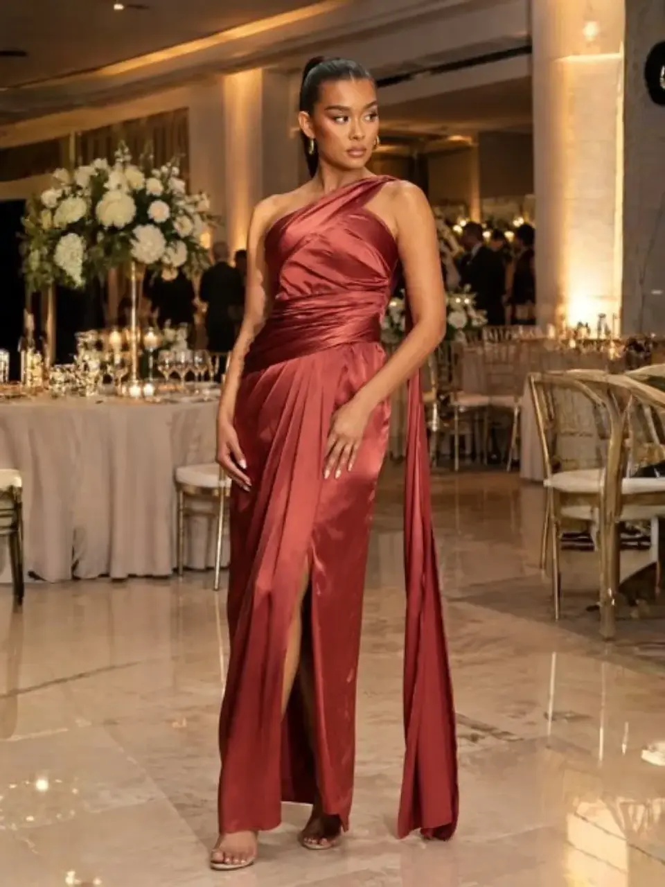 Vestido Americano de Seda con Abertura para Mujer 1
