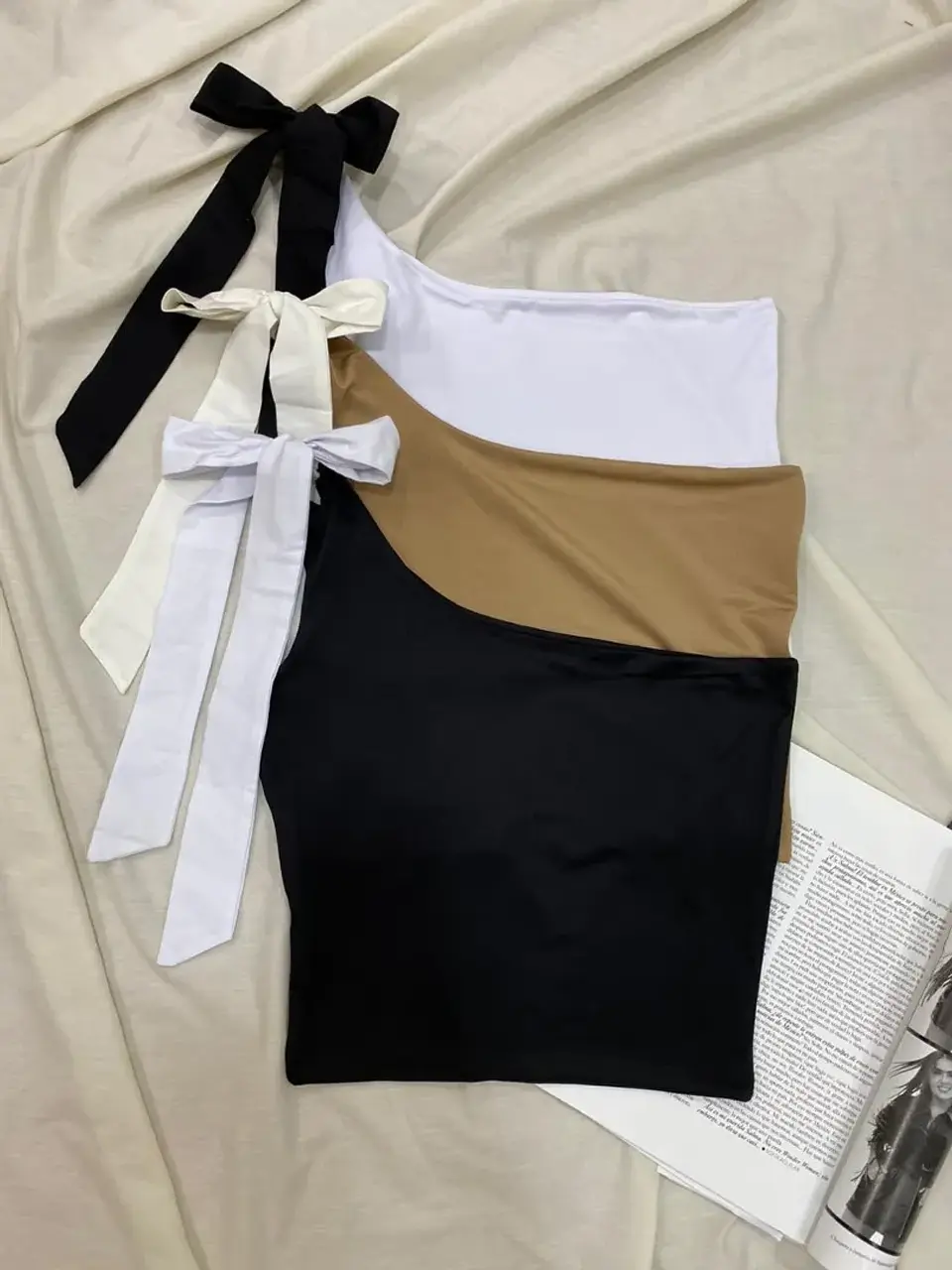 Blusa Beige y Blanca para Mujer 1