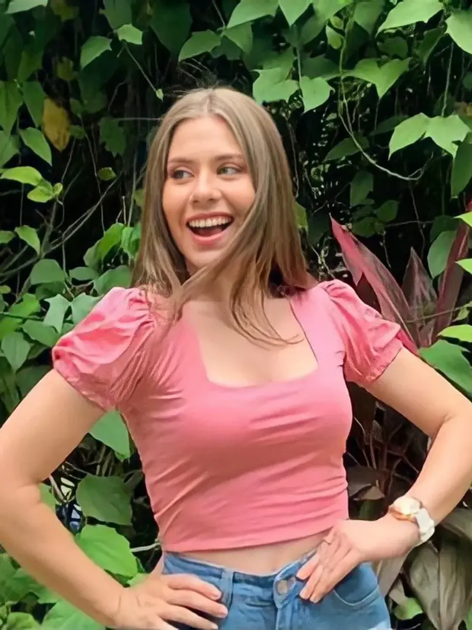 Top Corto en Varios Colores para Mujer 1