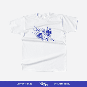 POLERA HEATED RIVALRY HEART LOCKET