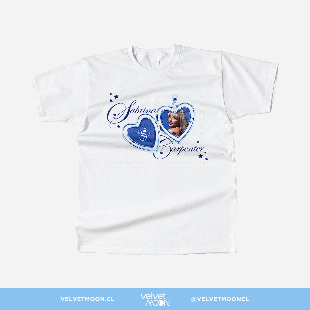 POLERA SABRINA CARPENTER HEART LOCKET 1