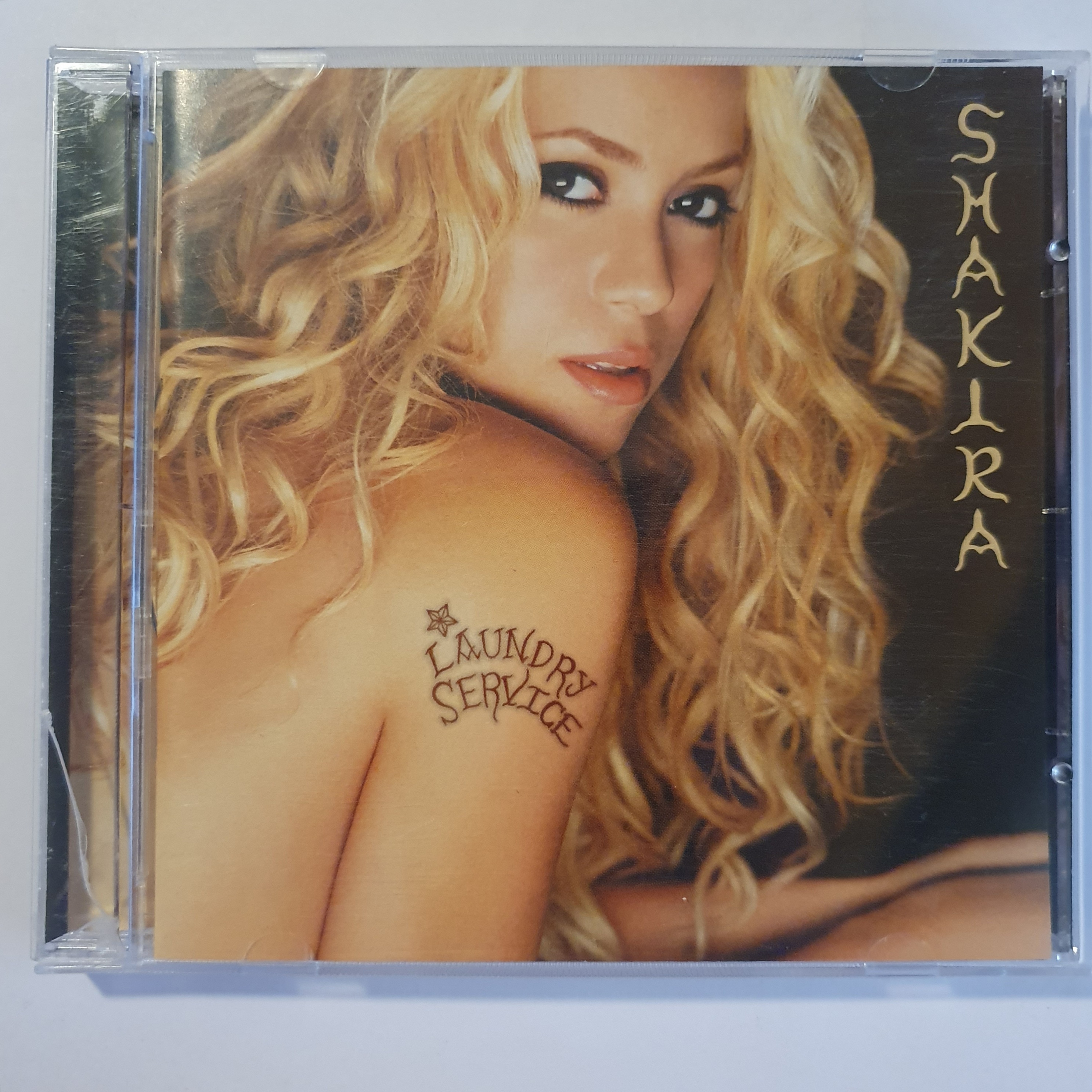 CD Shakira - Laundry Service ['Suerte', 'Whenever, Wherever', 'Objection', 'Underneath your Clothes', etc.]