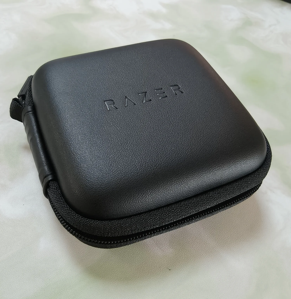 Audífonos In-Ear Razer Moray Pro para Streaming y Gaming 6