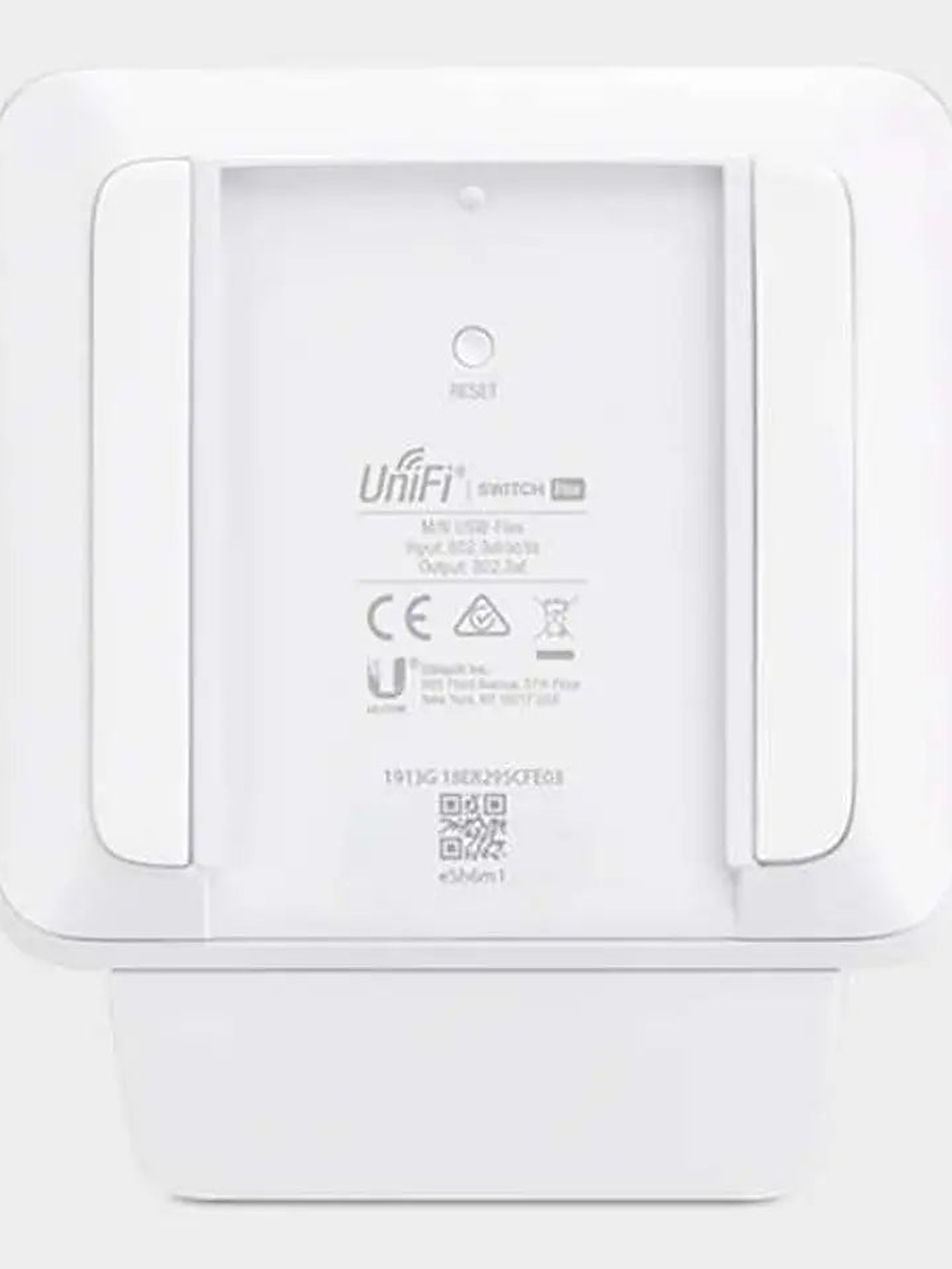 Switch Ubiquiti USW-Flex 5 Puertos 4 PoE+ 46W Layer 2 Exterior 2