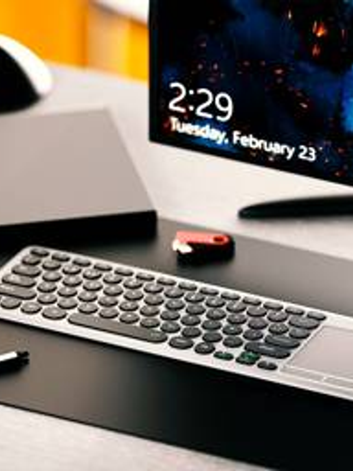 Teclado Inalámbrico con Panel Táctil, Klip Xtreme KeyGlider KCK-550S, Diseño ultradelgado 2