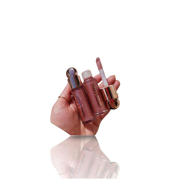 Brillo labial con brillitos Miss Lara